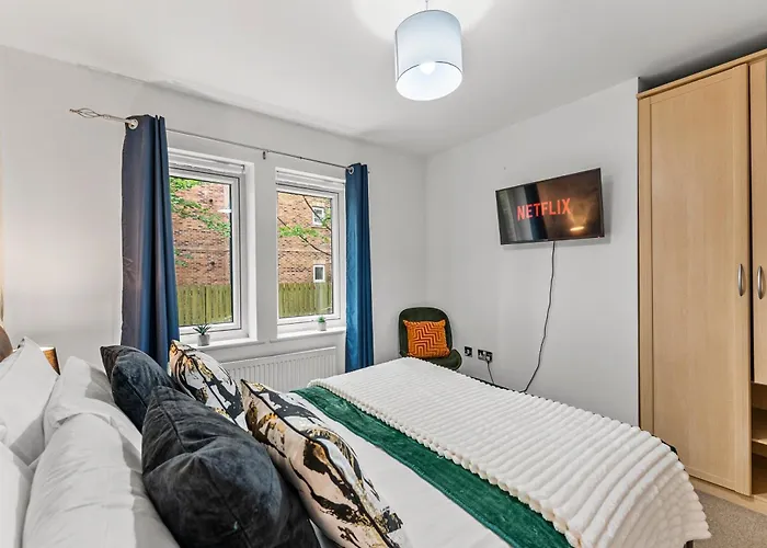 Escape - Pool Table - Free Parking * York